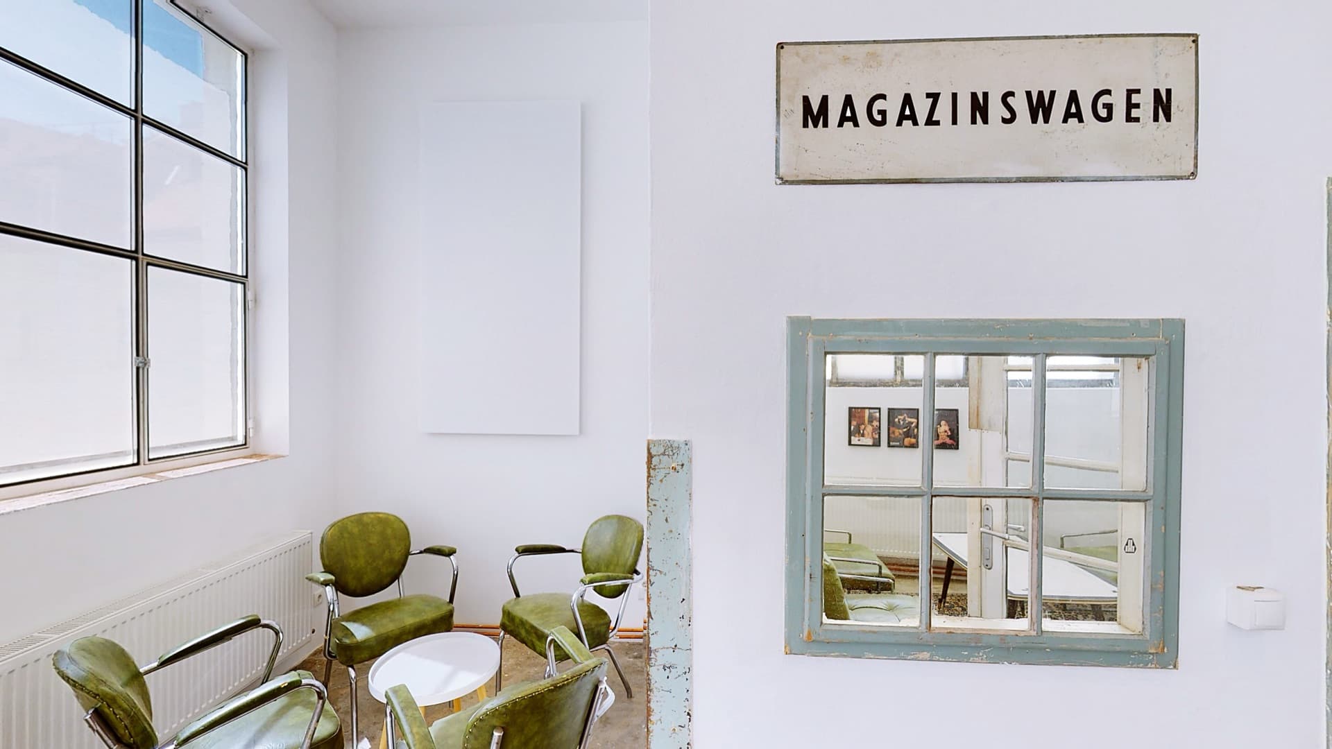 FILM LOFT Nr. 2 — Industrielle Fabrikfenster