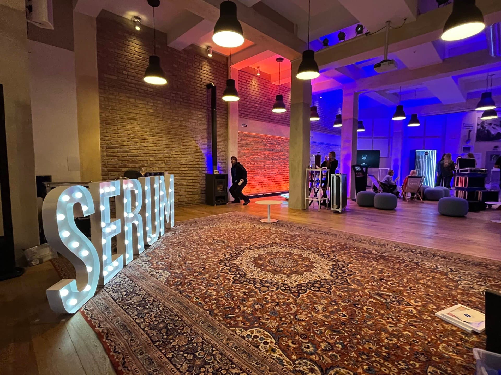 GRAND LOFT — Nivea pop-up event