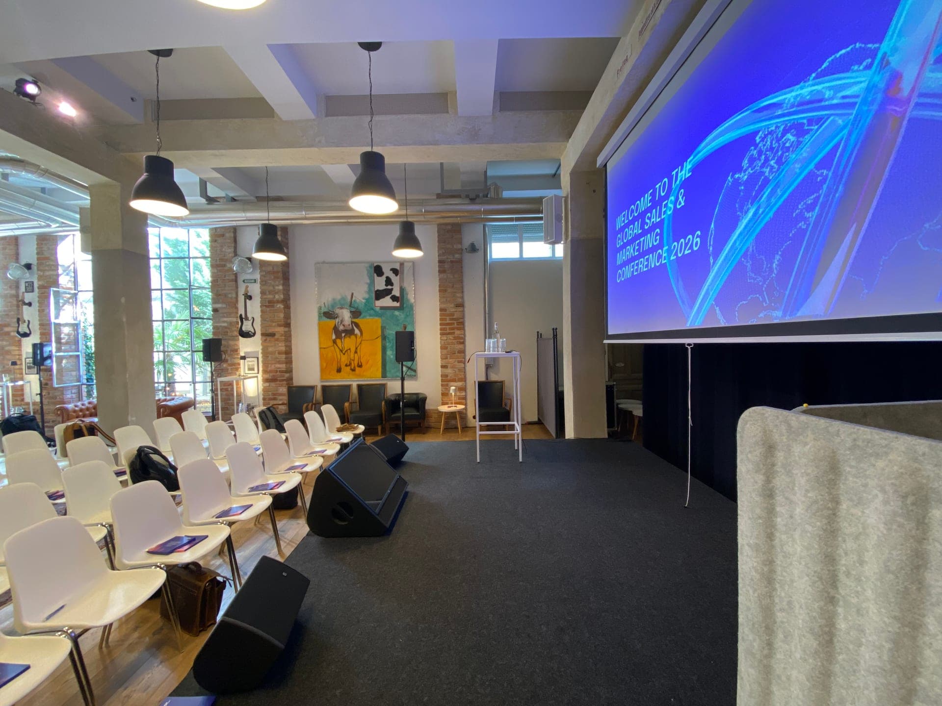 Main stage, breakouts and 120 minds full of ideas.