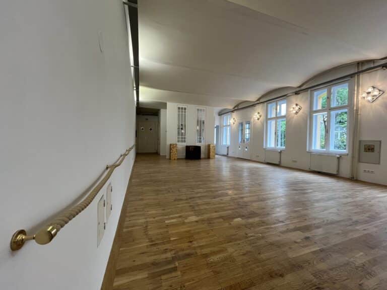 FILMQUARTIER-WIEN-BOAT-LOFT-36-scaled